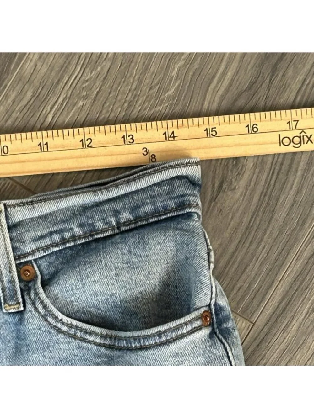 Levi's Wedgie Straight Jeans Womens 30 Light Wash High Rise Distressed Denim - Picture 13 of 16